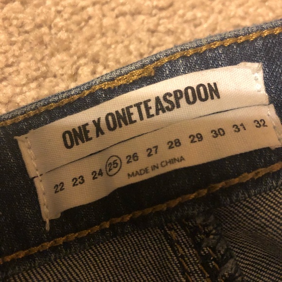 Medium washed ripped jeans - Picture 5 of 5